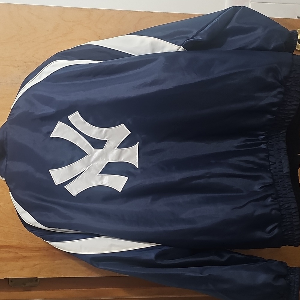 Yankee Jacket Reversible by G-lll Sports